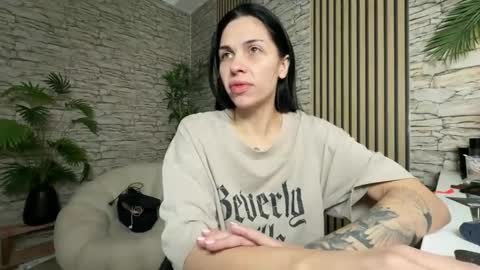 NATTY FIERROS online show from 11.21.25