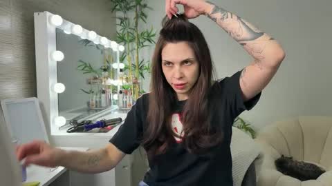 NATTY FIERROS online show from 04.16.26