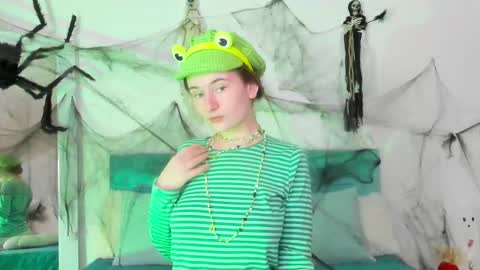 Meri online show from 10.26.25