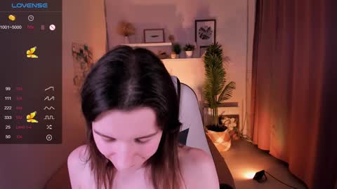 Snapshot of naturelly chatting on 01.29.25 Melisa  FOLLOW ME  online show from 01.29.25