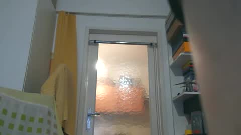 Snapshot of naturista25 chatting on 01.12.26 naturista25 online show from 01.12.26