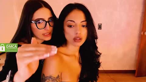 Natalia  Valeria online show from 01.20.25