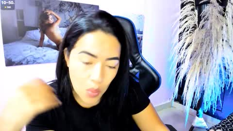 Natalia online show from 10.31.25