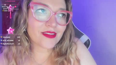 Snapshot of naty__mature_ chatting on 02.05.25 Nataly online show from 02.05.25