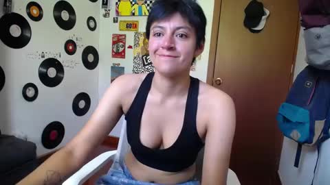 Snapshot of naty_lux19 chatting on 01.17.25 Fernanda online show from 01.17.25