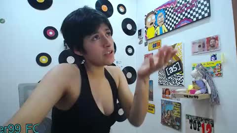 Snapshot of naty_lux19 chatting on 02.20.25 Fernanda online show from 02.20.25