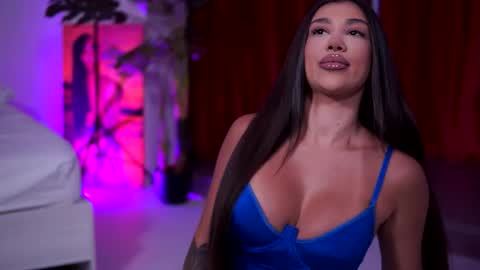 Naty online show from 01.15.26