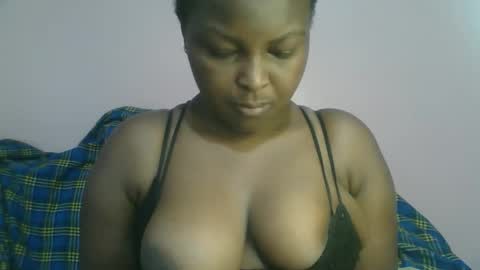 naughti_garlie online show from 10.29.25