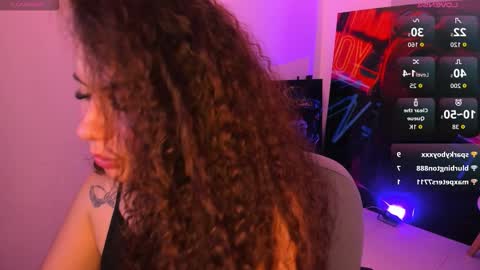 Snapshot of naughty_butt chatting on 11.15.25 Megan online show from 11.15.25