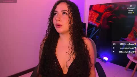 Snapshot of naughty_butt chatting on 11.15.25 Megan online show from 11.15.25