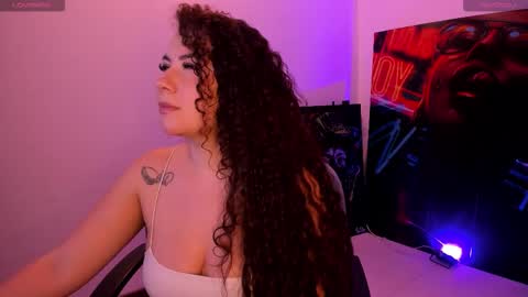 Snapshot of naughty_butt chatting on 11.22.25 Megan online show from 11.22.25