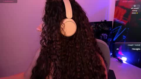 Snapshot of naughty_butt chatting on 12.03.25 Megan online show from 12.03.25