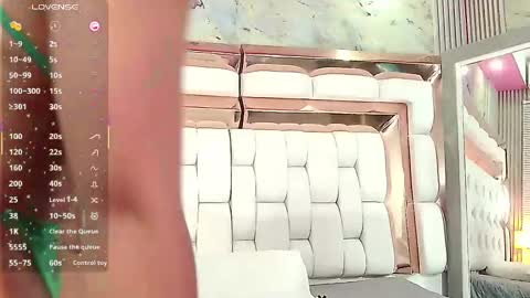 SASHA  online show from 02.15.25