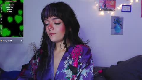 Em  please help me reach 100 thumbs up 3 online show from 12.14.24