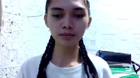 Snapshot of naughty_emmats chatting on 10.11.25 emma online show from 10.11.25