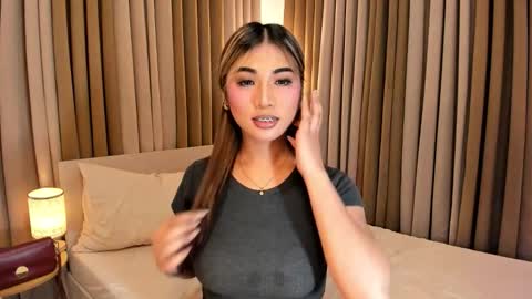 naughty_hunk_yuki online show from 12.18.25