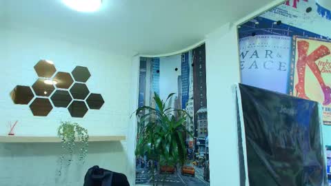 Kitten online show from 03.05.25