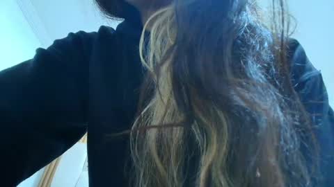 Kitten online show from 04.18.26