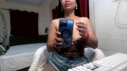 Snapshot of naughty_mariaxx chatting on 02.14.25 Maria online show from 02.14.25