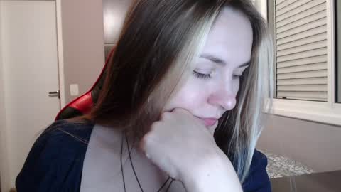 Snapshot of naughty_popa chatting on 01.18.25 Ann online show from 01.18.25