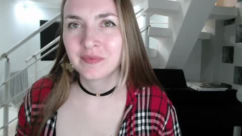 Snapshot of naughty_popa chatting on 02.04.25 Ann online show from 02.04.25