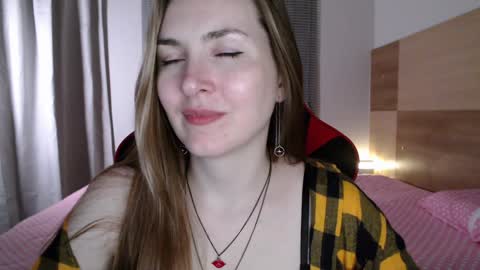 Snapshot of naughty_popa chatting on 02.08.25 Ann online show from 02.08.25