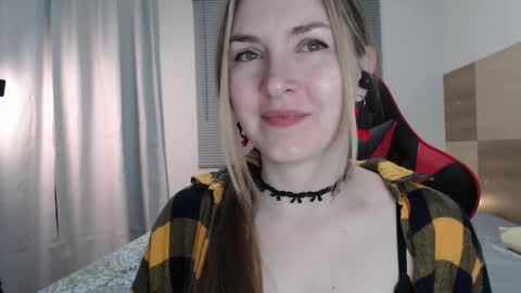 Snapshot of naughty_popa chatting on 02.23.25 Ann online show from 02.23.25