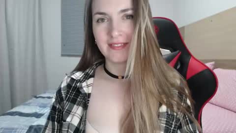 Snapshot of naughty_popa chatting on 09.29.25 Ann online show from 09.29.25