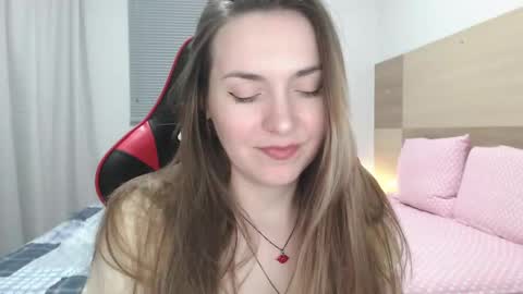 Snapshot of naughty_popa chatting on 10.06.25 Ann online show from 10.06.25