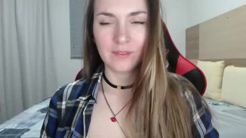 Snapshot of naughty_popa chatting on 10.13.25 Ann online show from 10.13.25