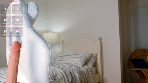 Snapshot of naughty_tilly chatting on 01.15.25 Tilly Mae online show from 01.15.25