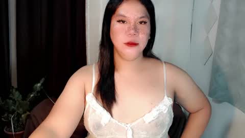 Snapshot of naughty_vies chatting on 06.14.26 Davies online show from 06.14.26