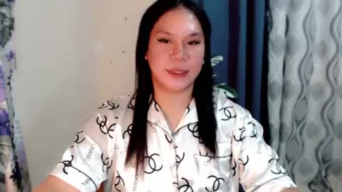Snapshot of naughty_vies chatting on 07.12.26 Davies online show from 07.12.26