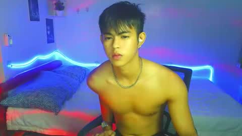 Snapshot of naughtyboylouie chatting on 09.21.25 Loue online show from 09.21.25