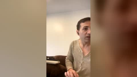 Snapshot of naughtybunnnies chatting on 12.15.25 naughtybunnnies online show from 12.15.25