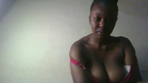 Snapshot of naughtygee100 chatting on 02.11.26 Shee online show from 02.11.26