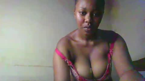 Snapshot of naughtygee100 chatting on 02.15.26 Shee online show from 02.15.26