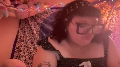 Naughty Girl online show from 11.28.25