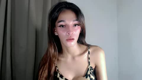 Snapshot of naughtygirlintown chatting on 05.04.26 Mariella online show from 05.04.26