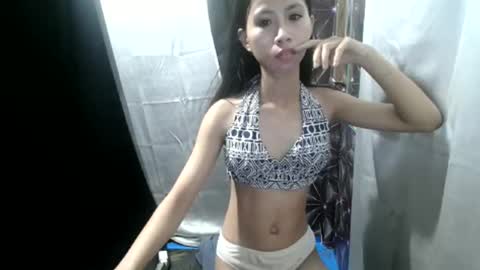 Snapshot of naughtyhot_rica18 chatting on 04.25.26 RICA online show from 04.25.26