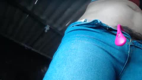 Snapshot of naughtyhotsquirt chatting on 01.10.25 Kimberly online show from 01.10.25