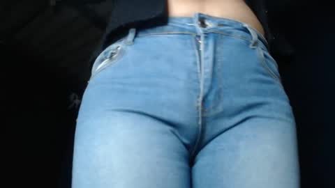 Snapshot of naughtyhotsquirt chatting on 01.18.25 Kimberly online show from 01.18.25