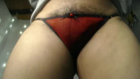 Snapshot of naughtyhotsquirt chatting on 10.08.25 Kimberly online show from 10.08.25