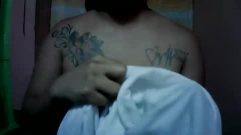 naughtymom_33 online show from 10.18.25