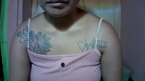 naughtymom_33 online show from 10.28.25