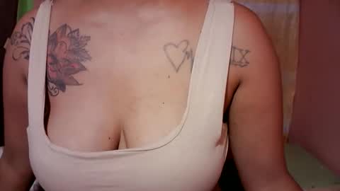 naughtymom_33 online show from 10.30.25