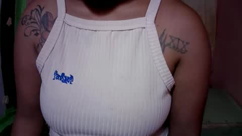 naughtymom_33 online show from 11.03.25