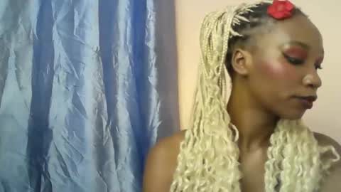 naughtynovaaa online show from 09.18.25