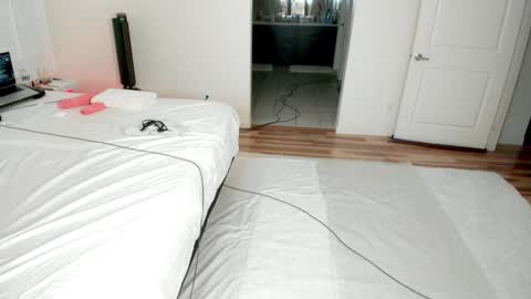 Aphroditecall me A for short online show from 10.10.25