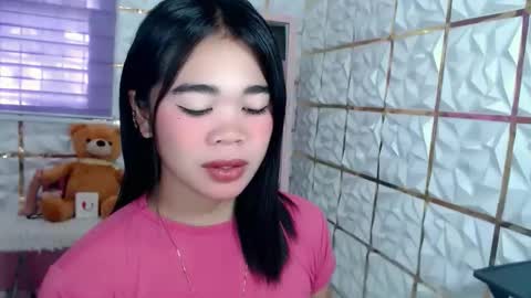 Snapshot of naughtyprincessmae chatting on 05.26.26 PrincessMae online show from 05.26.26